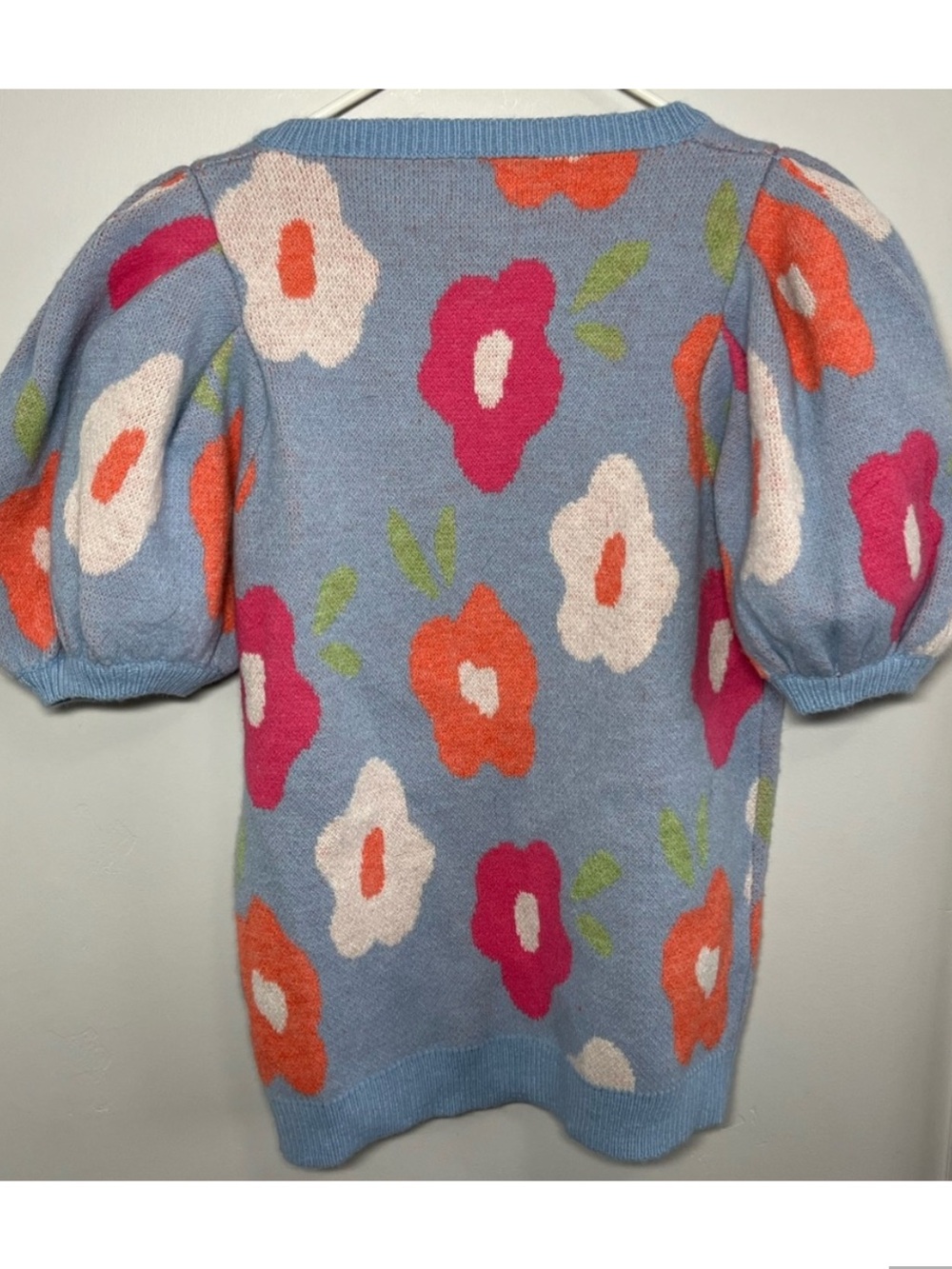 BiBi Floral Puff Short Sleeve V Neck Sweater Medium Blue Pink Orange - Picture 4 of 5